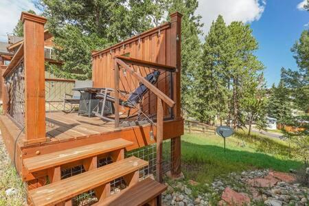 Cabin~Views~Heart Of Town~W&D~Fireplace~Kitchen วูดแลนด์พาร์ค ภายนอก รูปภาพ